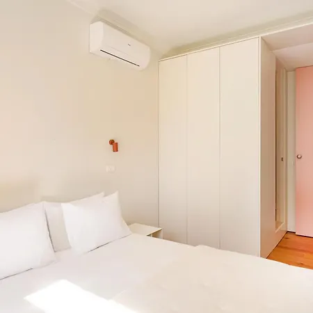 Design Workspace & Ac * Lissabon