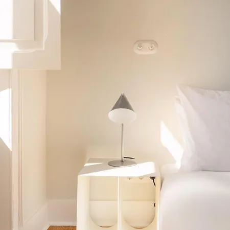 Apartment Design Workspace & Ac *