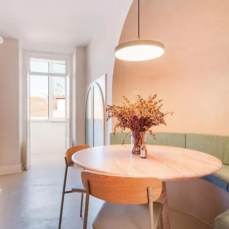Design Workspace & Ac Apartment